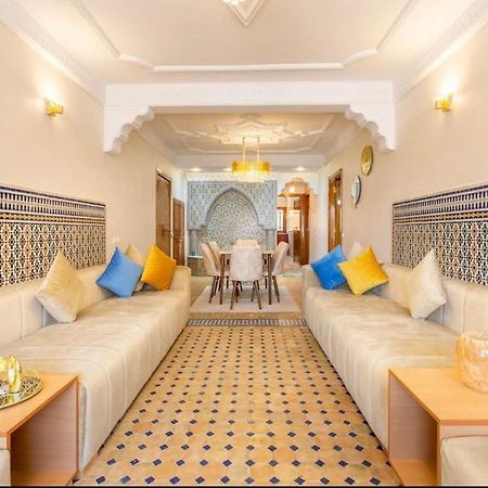Luxury Appartement Gueliz Center Marrakesh Bagian luar foto