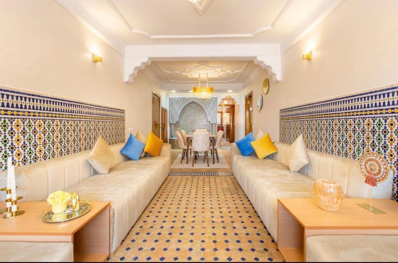 Luxury Appartement Gueliz Center Marrakesh Bagian luar foto